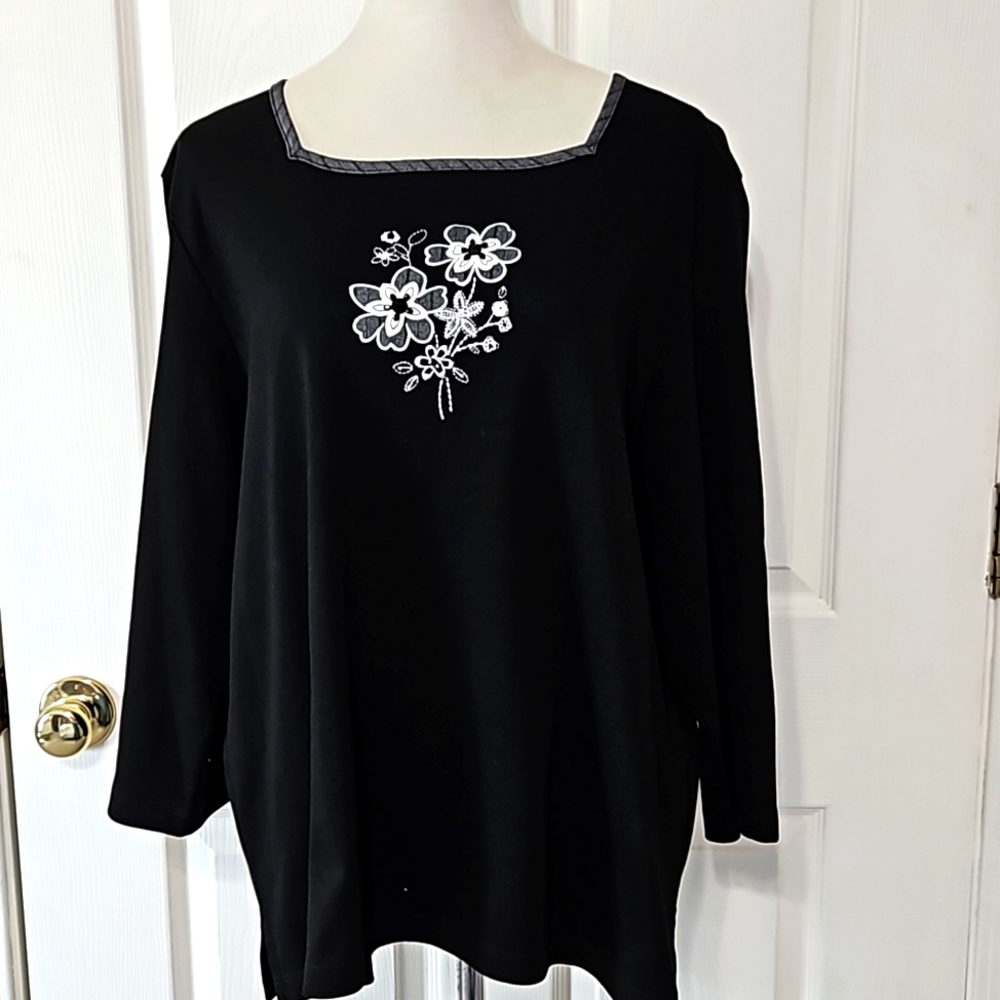 Alfred Dunner top